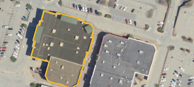 700 Mall Cir Dr, Unit 709
