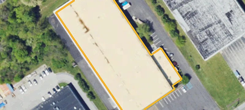 4 Lee Blvd