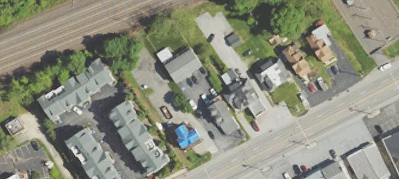 1049 Lancaster Ave