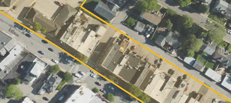 851 Lancaster Ave
