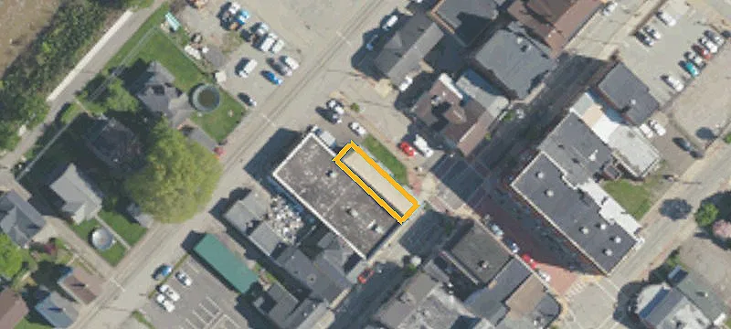 202 2nd Ave