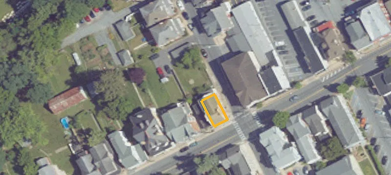 101 High St