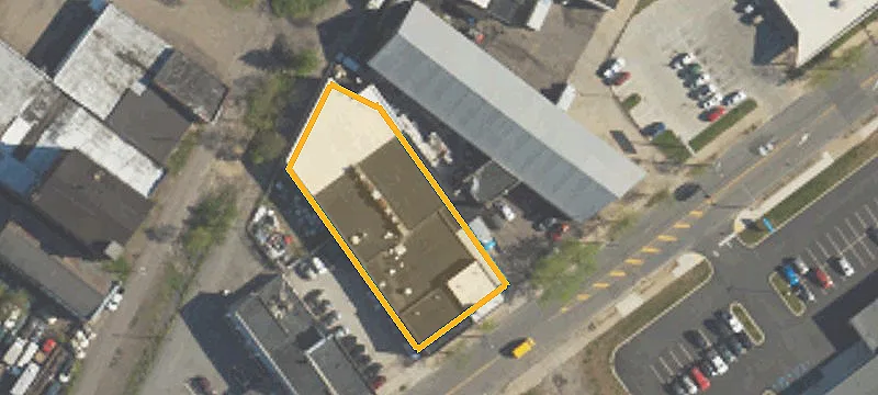 625 Main St