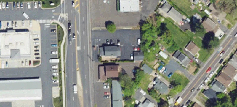136 Easton Rd