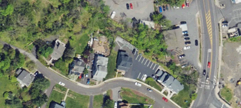 7237 Hollywood Rd