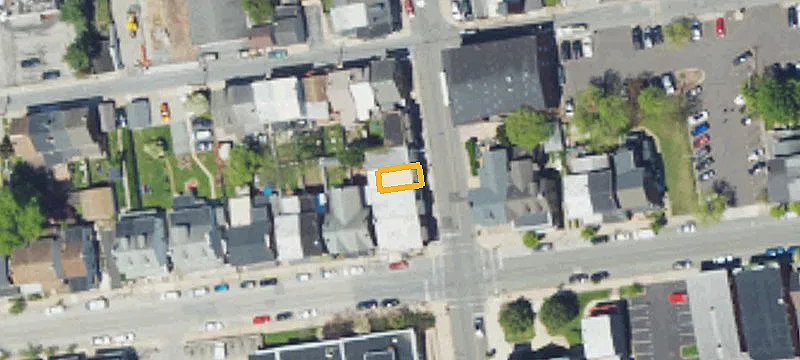 28 Gay St