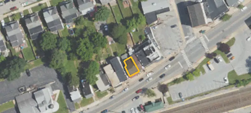 215 Lancaster Ave