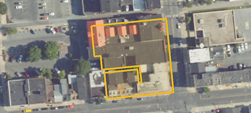 37 8th St