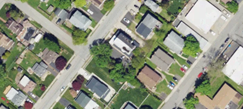 240 Plymouth Ave