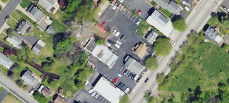 1352 Easton Rd