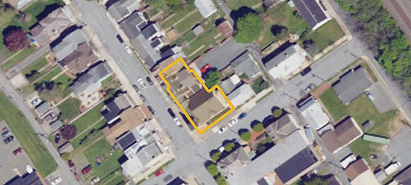 100 2nd St