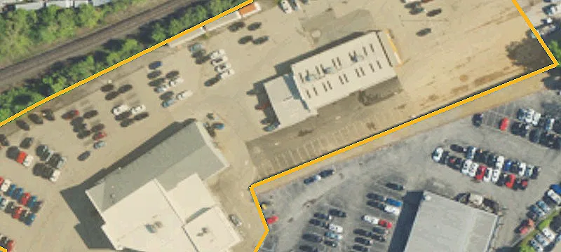 1402 Rdg Pike