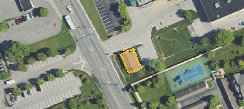 300 Henderson Rd
