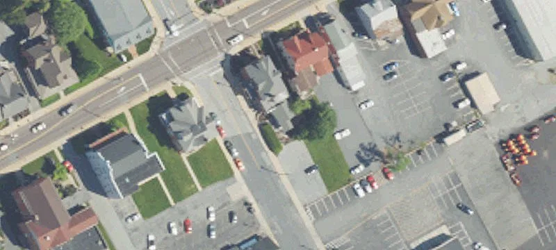 100 Main St