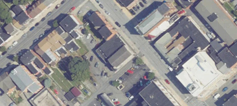 40 4th St