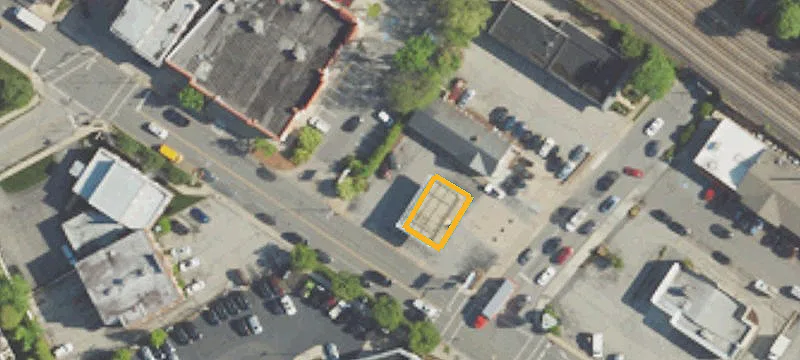 313 Lancaster Ave
