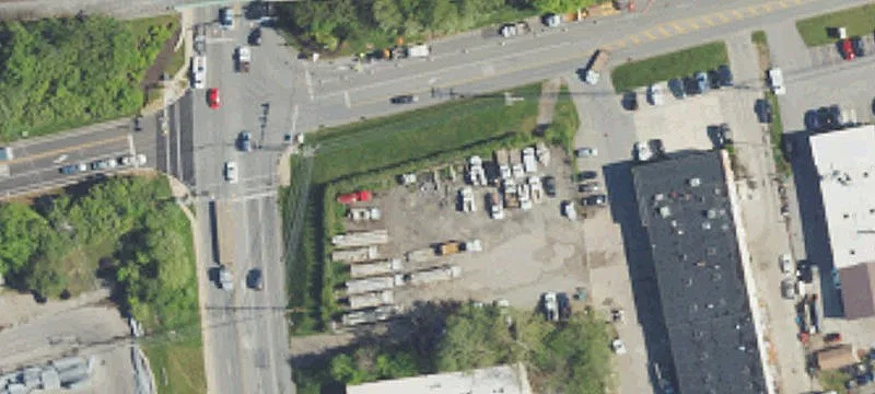 402 Henderson Rd