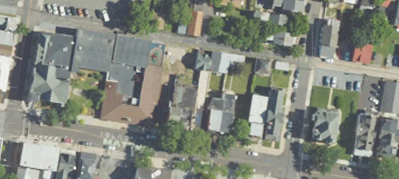 327 King St