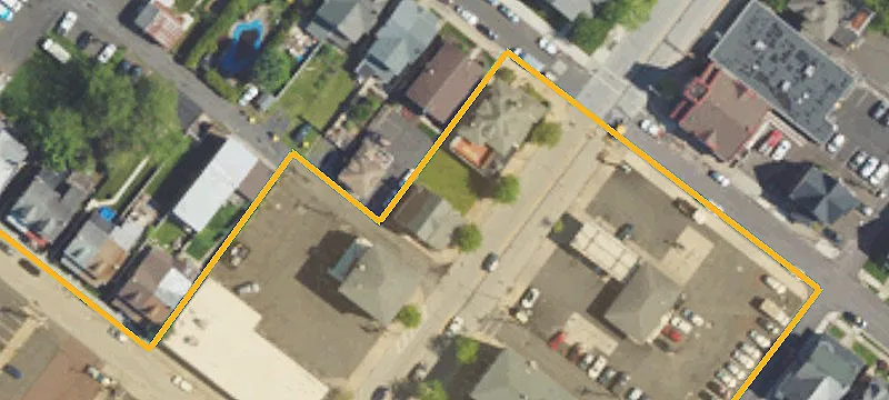 216 Broad St