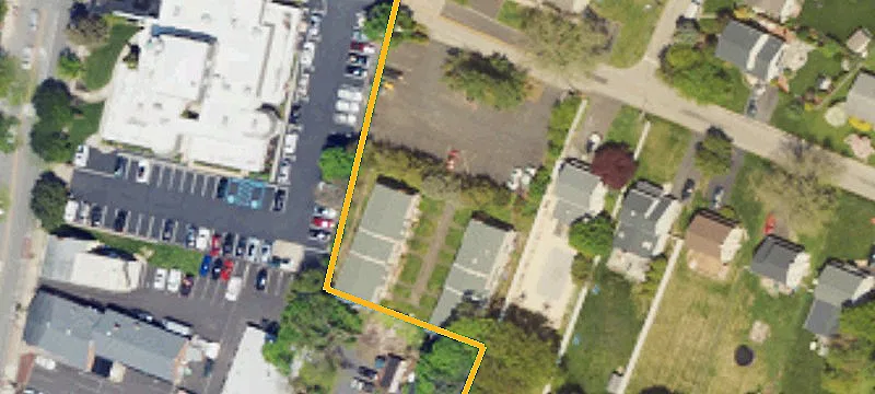 20 Monument Ave