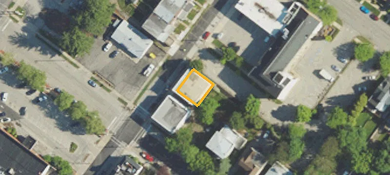 711 Harry St