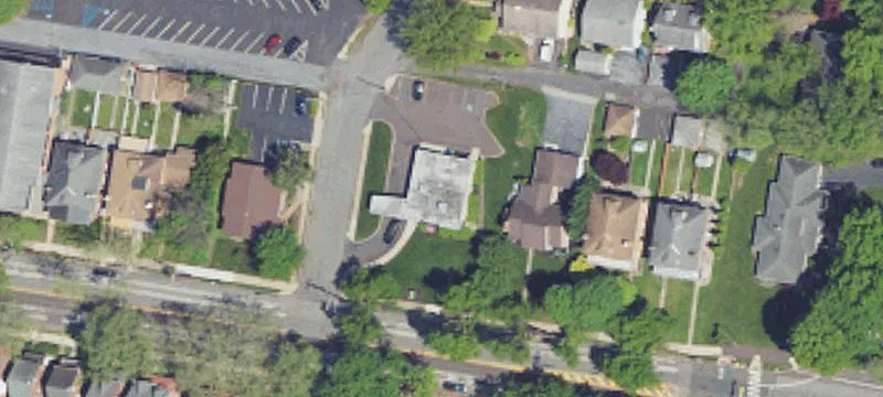 1133 High St