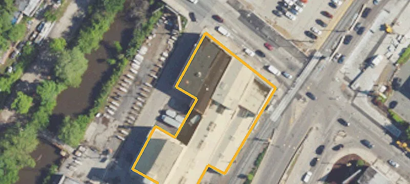 318 Main St