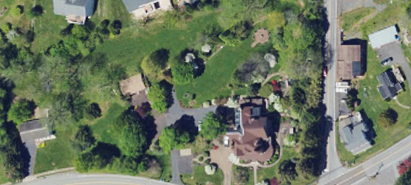1154 Main St