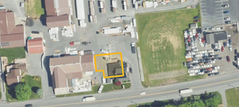 905 Main St