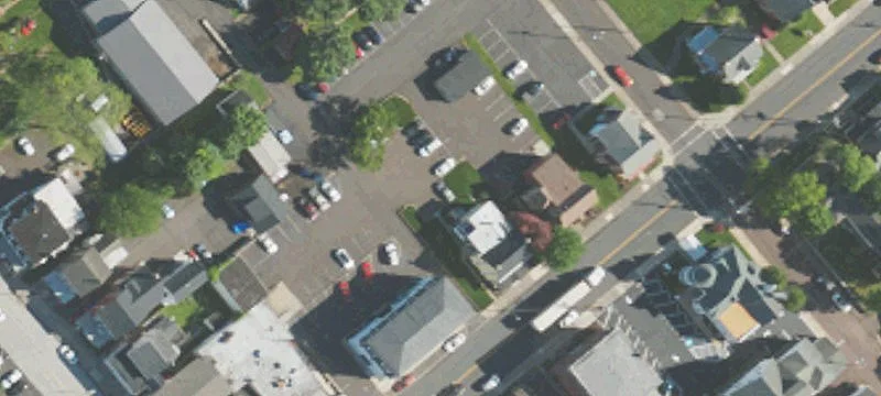 123 Broad St