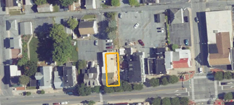 16 Main St