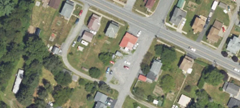 401 Sarah St