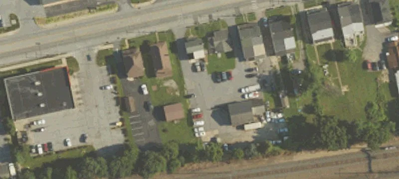 3536 Lincoln Hwyc