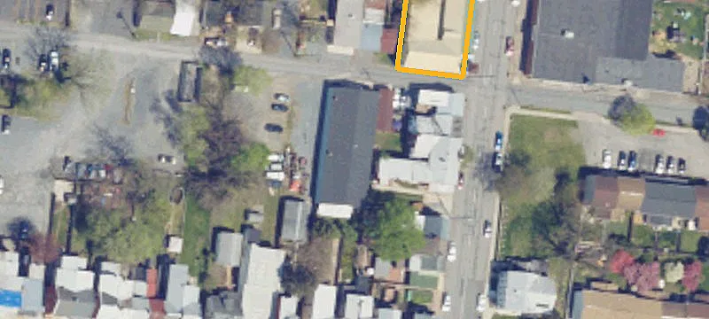 62 Chapel Ave
