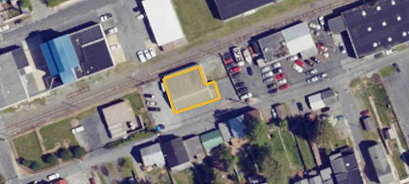 115 Strawberry Ave