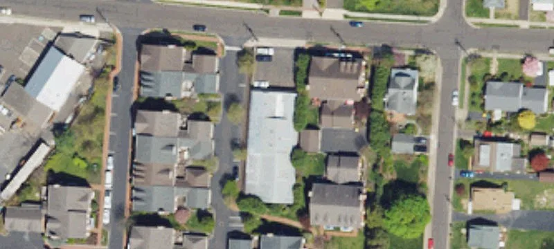 440 Ctr Ave