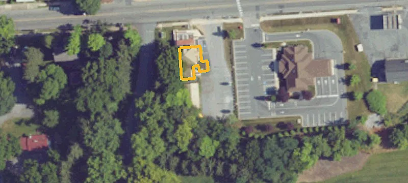 295 Main St