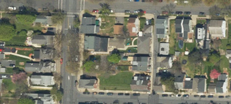 938 Main St