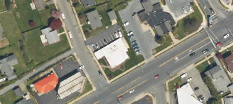 2431 Easton Ave