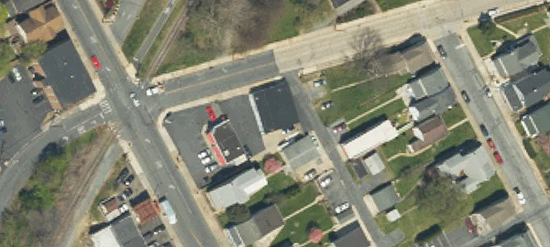 10 10th St