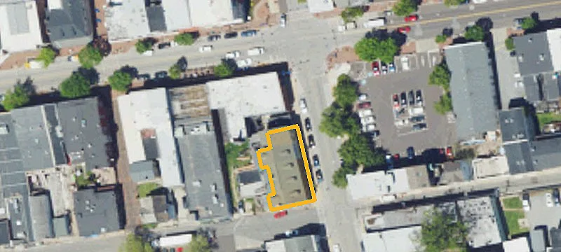 6 Main St