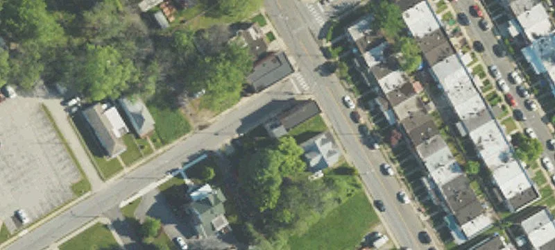 900 Sharon Ave