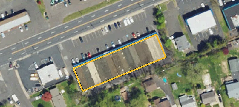 385 Lincoln Hwy