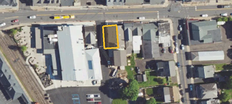 122 Broad St