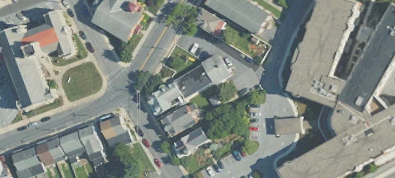 25 Locust St