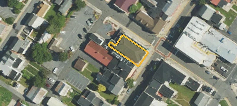 305 Main St