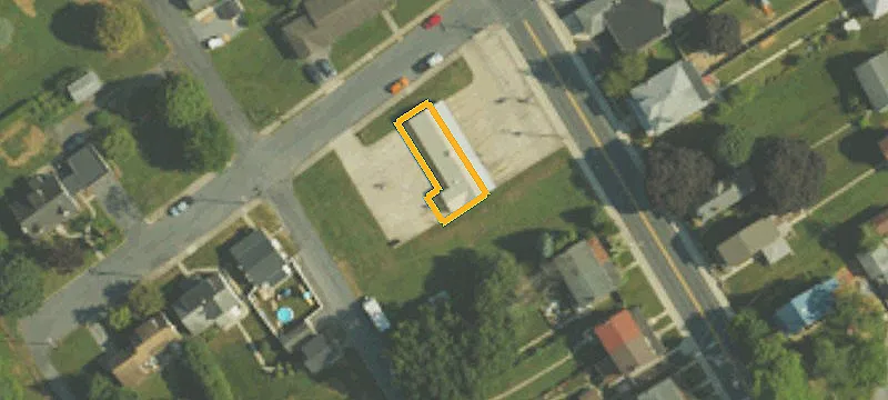 400 Richmond St