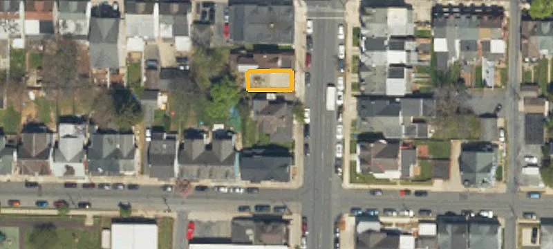 735 Linden St