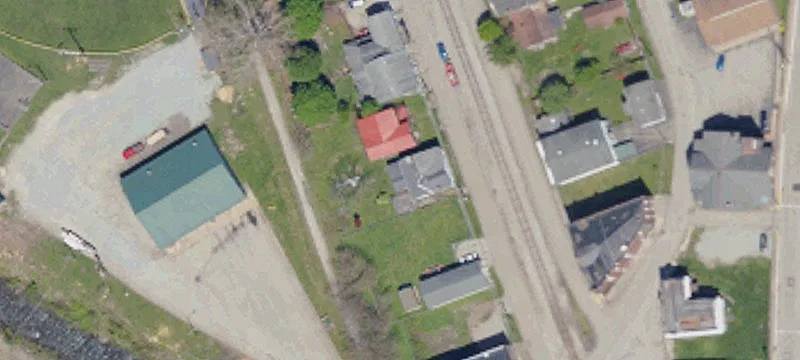 33 Railroad St