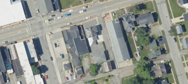 320 Main St